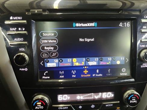 Used 2022 Nissan Murano SL w/ SL Moonroof Package image 13