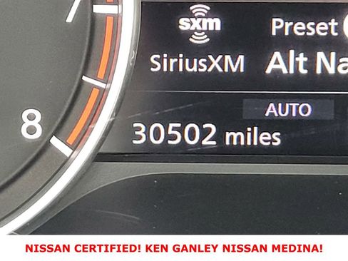 Certified 2025 Nissan Rogue SV image 33