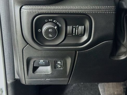 Used 2020 RAM 1500 Limited AWD/4WD image 11