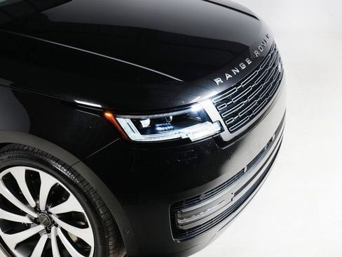 Certified 2026 Land Rover Range Rover SE AWD/4WD image 29