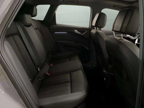 Used 2024 Audi Q4 e-tron Premium w/ Convenience Package image 21