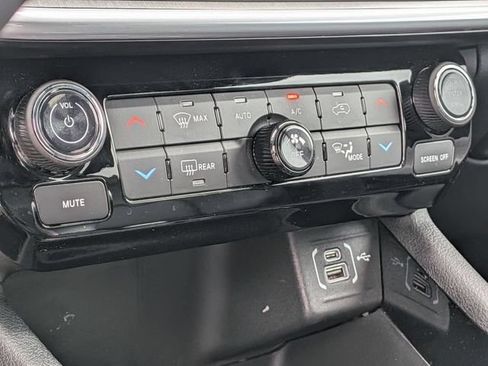 New 2026 Jeep Compass Limited AWD/4WD image 17