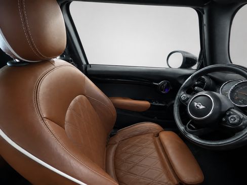 Used 2020 MINI Cooper S w/ Signature Upholstery Package FWD image 10