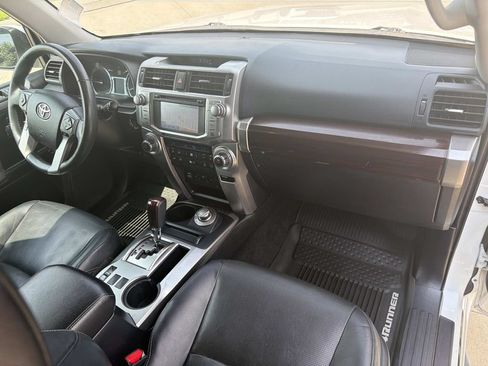 Used 2017 Toyota 4Runner Limited AWD/4WD image 13