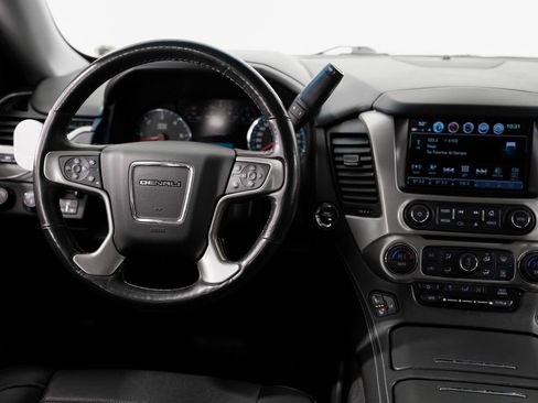 Used 2018 GMC Yukon Denali w/ Denali Ultimate Package image 14