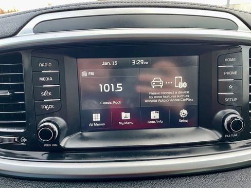 Used 2020 Kia Sorento EX image 32