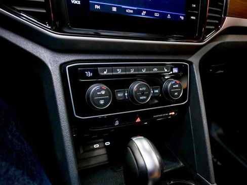 Used 2022 Volkswagen Atlas SE image 46