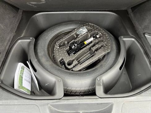 Certified 2021 Jeep Grand Cherokee Laredo X AWD/4WD image 12