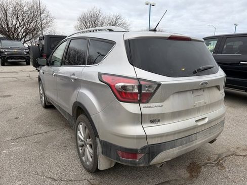 Used 2017 Ford Escape Titanium image 5