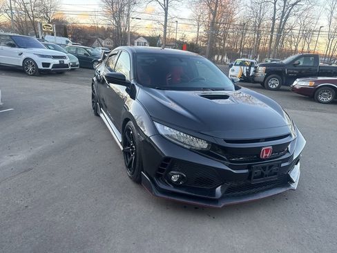 Used 2019 Honda Civic Type R image 10