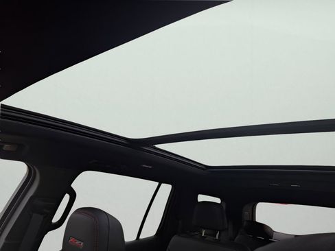 Used 2025 Chevrolet Traverse Z71 image 31