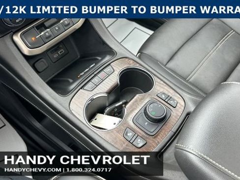 Certified 2022 GMC Acadia Denali w/ Black Diamond Edition AWD/4WD image 25