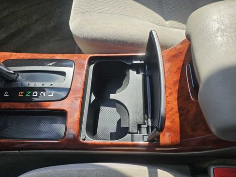 Used 2002 Toyota Camry LE image 18