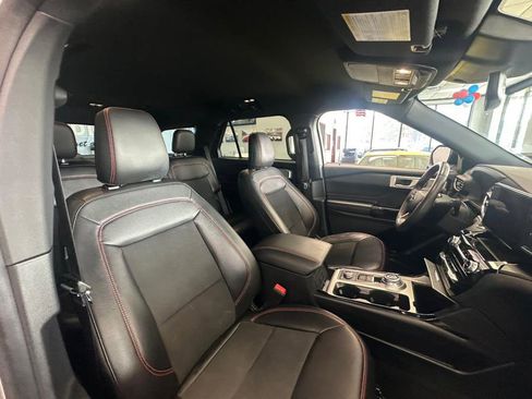 Used 2022 Ford Explorer ST-Line w/ Class IV Trailer Tow Package image 47