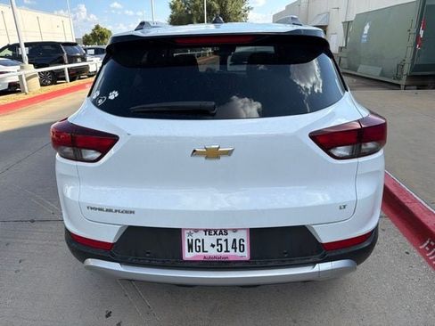 Used 2025 Chevrolet TrailBlazer LT w/ LT Cold Weather Package FWD image 6