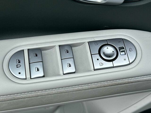 Used 2023 Hyundai Ioniq 5 SEL w/ Cargo Package AWD/4WD image 13