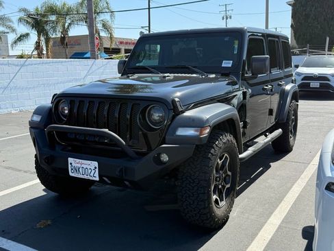 Used 2019 Jeep Wrangler Unlimited Sport S AWD/4WD image 2
