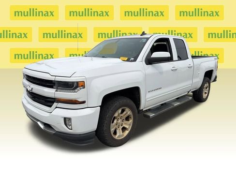 Used 2017 Chevrolet Silverado 1500 LT w/ All Star Edition image 5