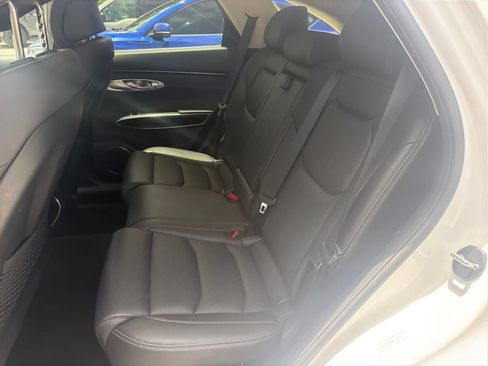 Used 2025 Genesis GV70 2.5T AWD/4WD image 16