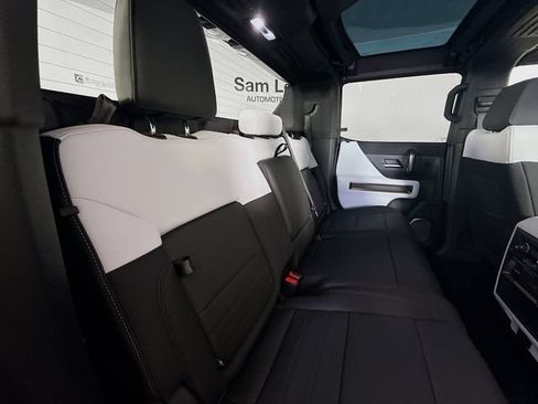 Used 2024 GMC Hummer EV 3X w/ Omega Edition AWD/4WD image 29