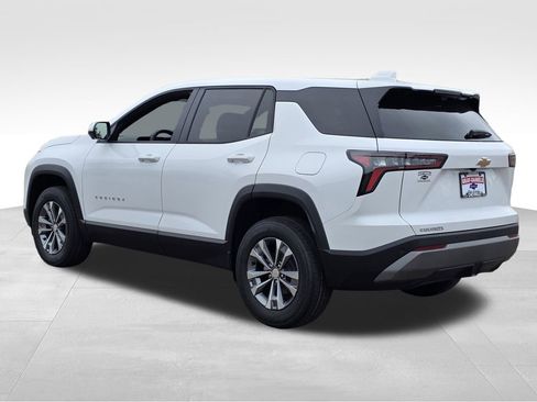 New 2026 Chevrolet Equinox LT FWD image 8