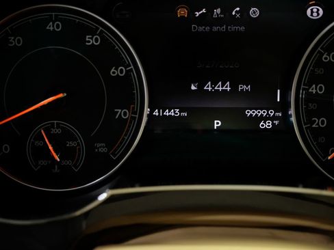 Used 2019 Bentley Bentayga image 15