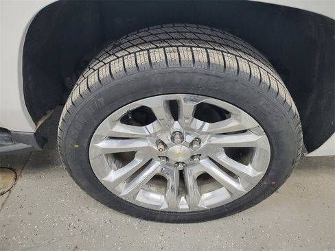 Used 2019 Chevrolet Suburban LT w/ Max Trailering Package image 34