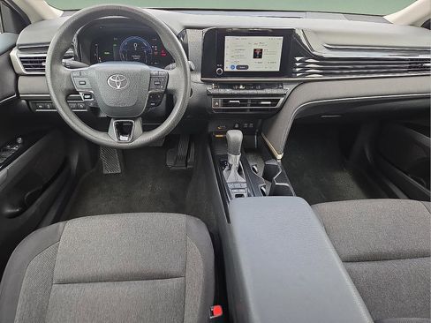 Used 2025 Toyota Camry LE FWD image 11