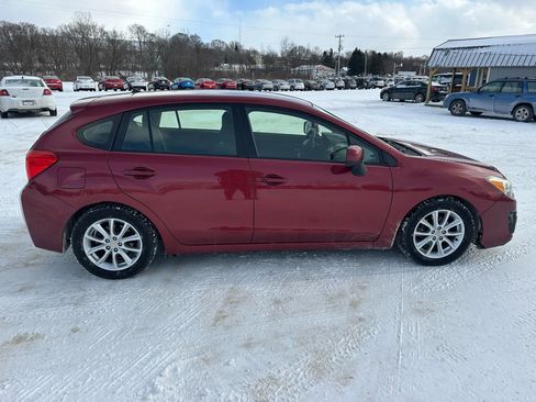 Used 2014 Subaru Impreza 2.0i Premium w/ All-Weather Package w/CVT image 5