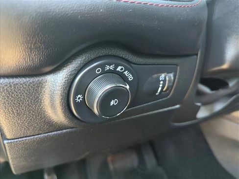 Used 2022 Dodge Durango R/T w/ Trailer Tow Group IV image 29