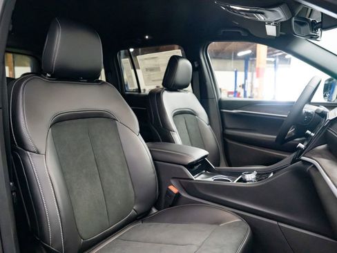 New 2026 Jeep Grand Cherokee 4WD image 28