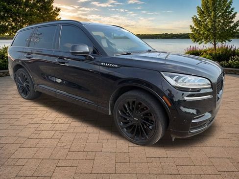 Certified 2024 Lincoln Aviator Reserve w/ Jet Package AWD/4WD image 11