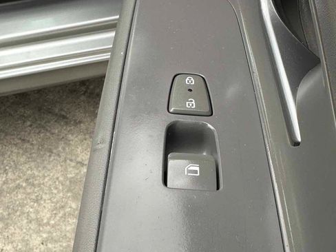 Used 2021 Hyundai Elantra SEL FWD image 27