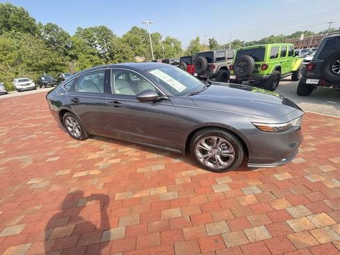 Certified 2024 Honda Accord EX image 37