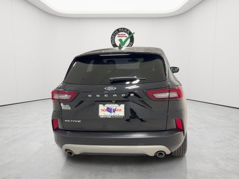 Used 2026 Ford Escape Active w/ Tech Pack #1 FWD image 4