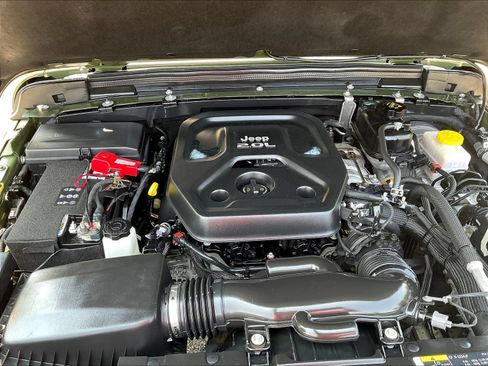 Used 2020 Jeep Wrangler Sport AWD/4WD image 29