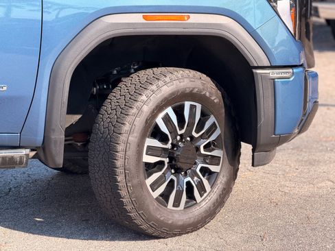 Used 2025 GMC Sierra 2500 Denali Ultimate AWD/4WD image 5