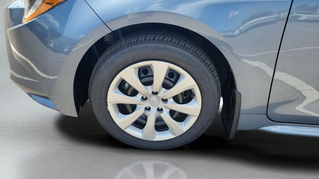 New 2026 Toyota Corolla LE FWD image 33