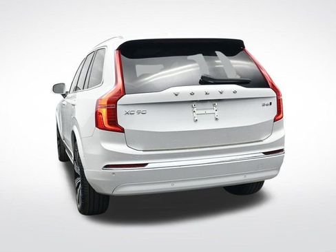 Used 2024 Volvo XC90 B6 Ultimate w/ Protection Package Premier image 6