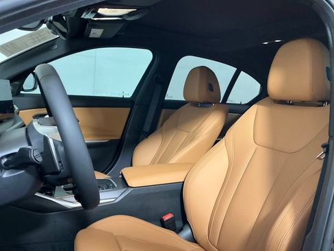 Used 2026 BMW 330i Sedan w/ Premium Package RWD image 23