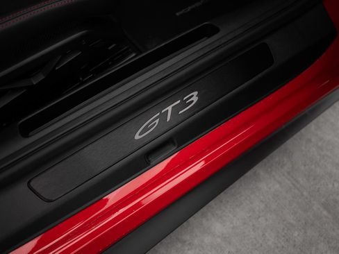 Used 2026 Porsche 911 GT3 RWD image 31