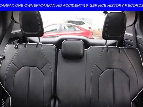 Used 2018 Chrysler Pacifica Limited w/ Advanced Safetytec Group image 28