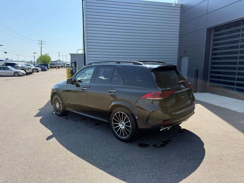 Used 2021 Mercedes-Benz GLE 450 4MATIC image 3
