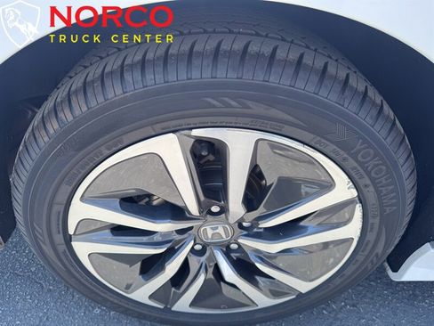 Used 2020 Honda Accord Touring image 12