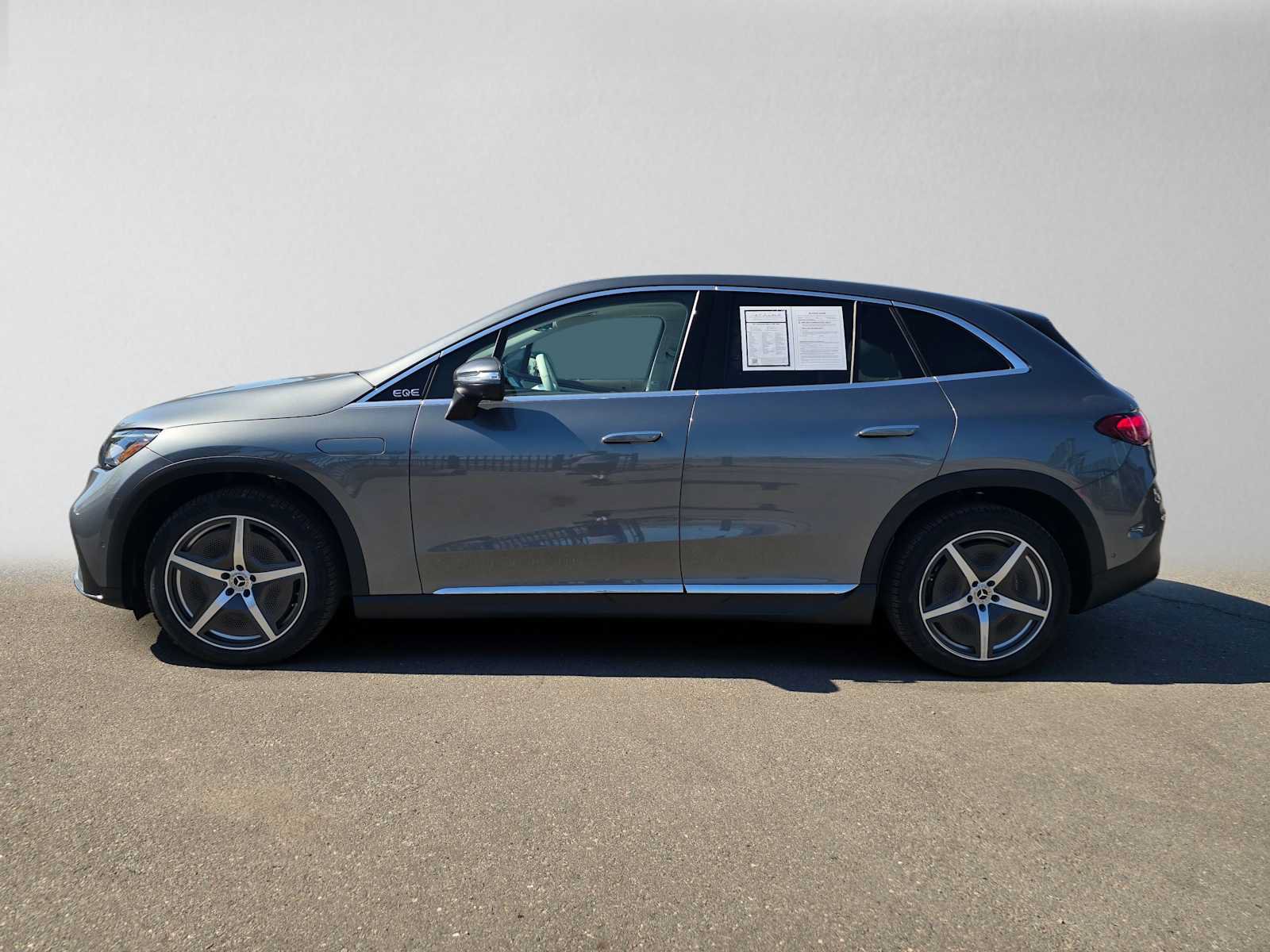 Used 2023 Mercedes-Benz EQE 350+ SUV image 6