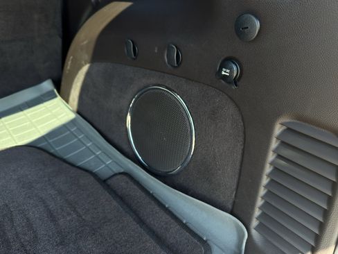 Used 2019 Jeep Grand Cherokee Overland image 31