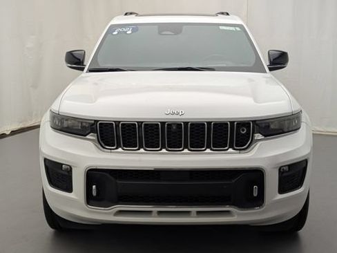 Used 2021 Jeep Grand Cherokee L Overland w/ Advanced Protech Group III AWD/4WD image 2
