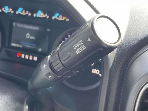 Used 2019 Ford F150 XLT w/ Equipment Group 302A Luxury AWD/4WD image 22