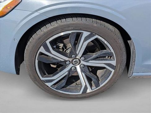 Used 2024 Volvo S60 B5 Plus image 15