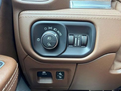Used 2024 RAM 1500 Limited AWD/4WD image 52